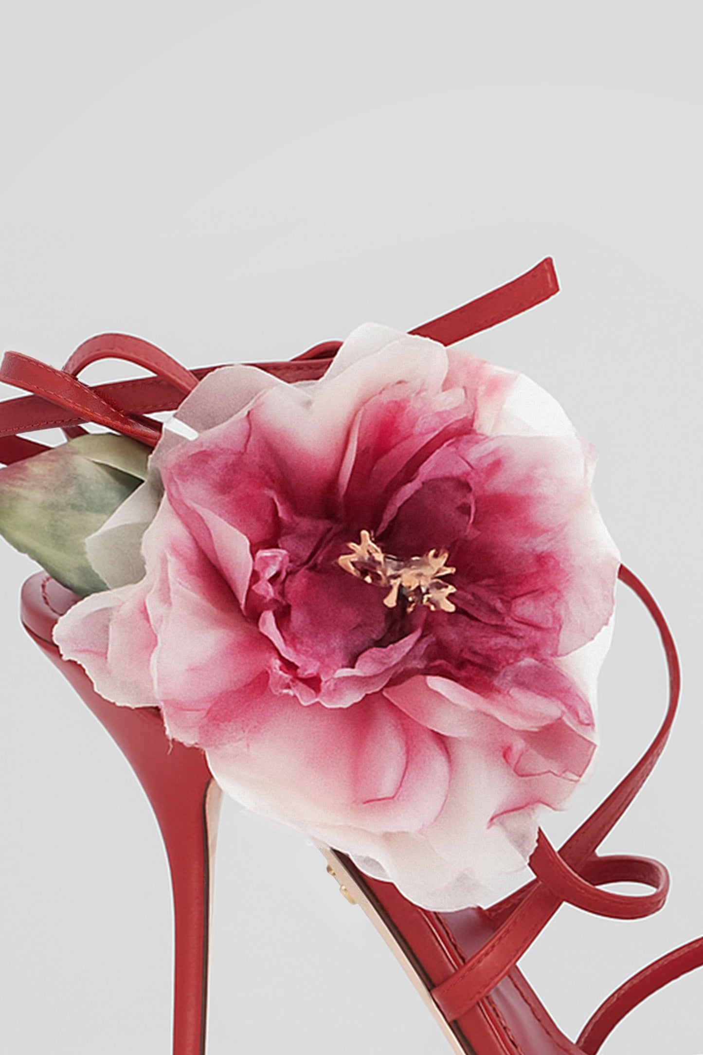 SANDALE S CVJETNIM UZORKOM