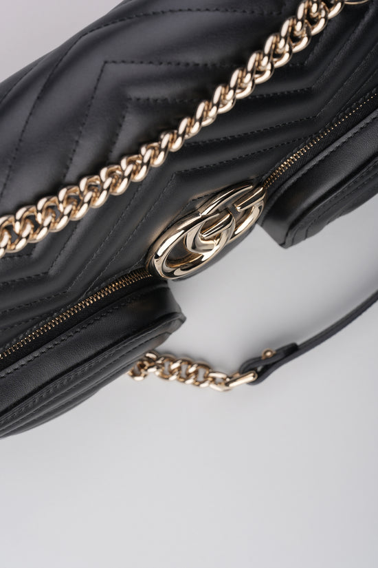 CRNA TORBICA PREKO RAMENA