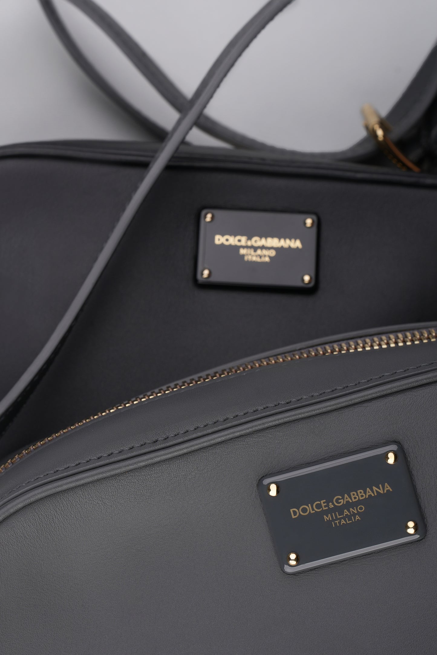 CROSSBODY CRNA TORBICA