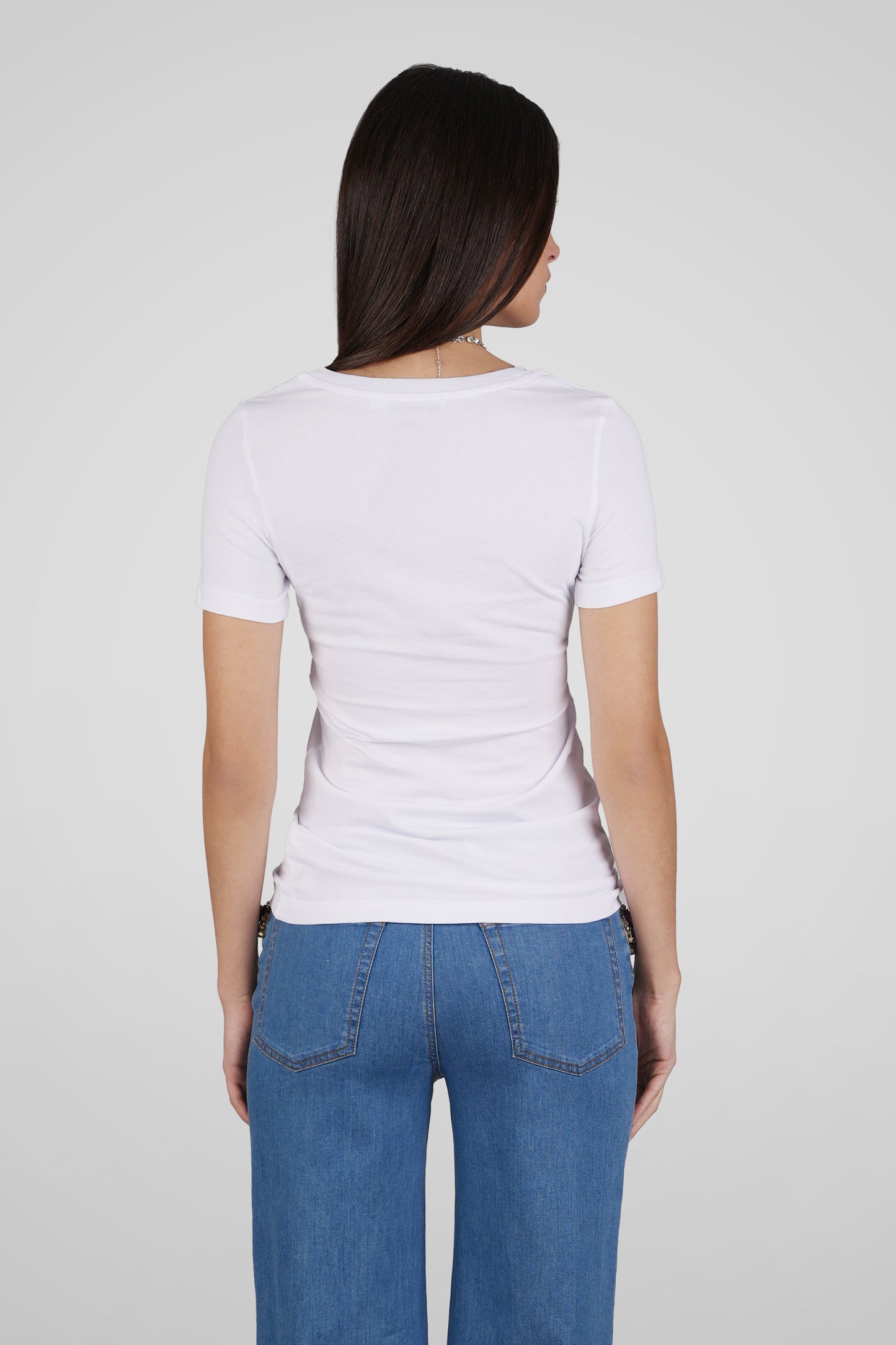 BIJELA MAJICA S LOGOM