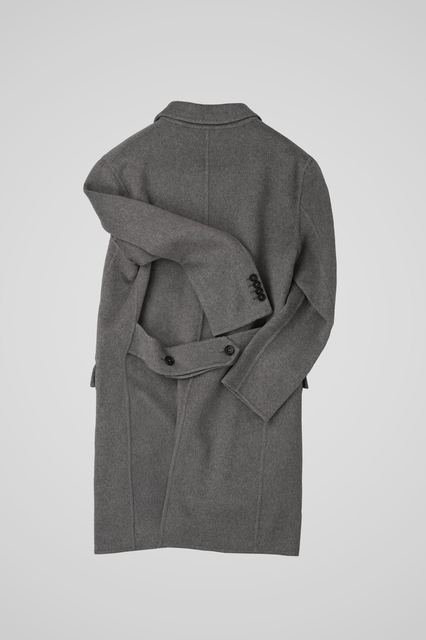 KAPUT SREDNJE DUŽINE